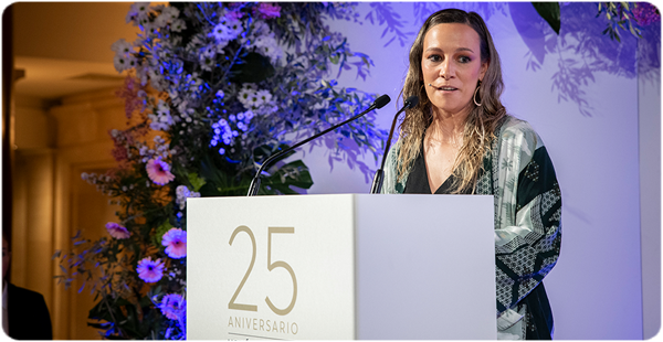 La investigadora Marta Pina durant el seu parlament en l'acte de lliurament dels premis (Imatge: L'Oréal-UNESCO For Women in Science)