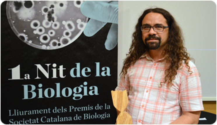 David M. Alba rep el premi de la Societat Catalana de Biologia al millor article científic